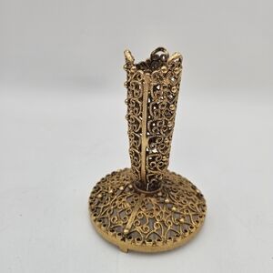 Filigree bud vase holder
